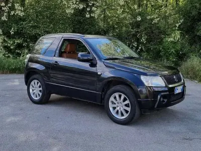 Second-hand Suzuki Grand Vitara 106 CP (77 kW) 2006 SUV