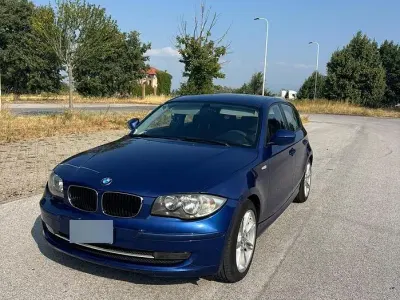 Usata BMW 118 143 CV (105 kW) 2010 Bluazzurro Utilitaria