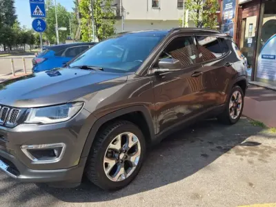 Usata Jeep Compass Limited 140 CV (102 kW) 2019 Grigio SUV