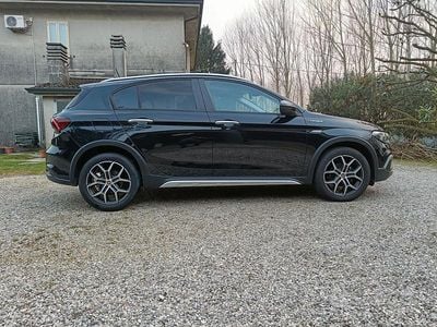 Usata Fiat Tipo Cross 131 CV (96 kW) 2023 Nero Berlina