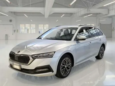 Usata Skoda Octavia G-TEC Executive 131 CV (96 kW) 2022 Grigio Station wagon