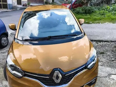 Usata Renault Scénic III 110 CV (80 kW) 2017 Arancione Monovolume