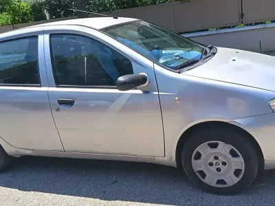 Usata Fiat Punto 60 CV (44 kW) 2004 Argento Utilitaria