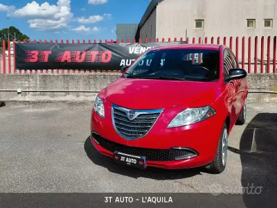 Usata Lancia Ypsilon S 95 CV (69 kW) 2015 Rosso Utilitaria