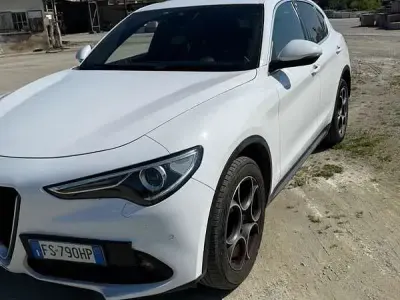 Usata Alfa Romeo Stelvio Super 210 CV (154 kW) 2018 Bianco SUV