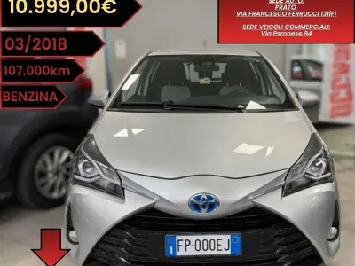 Usata Toyota Yaris Hybrid Active 73 CV (53 kW) 2018 Grigio Berlina