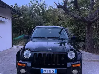 Second-hand Jeep Cherokee 143 CP (105 kW) 2003 SUV