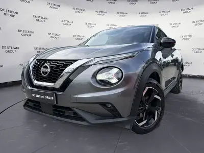 Begagnad Nissan Juke N-Connecta 114 HK (83 kW) 2023 Grå SUV
