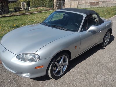 usata Mazda MX5 1.8 del 2001 iscritta ASI