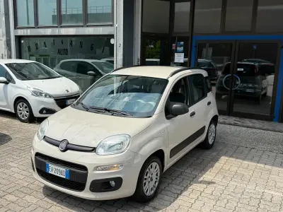 Usata Fiat Panda Lounge 75 CV (55 kW) 2014 Utilitaria