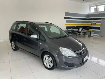 Usata Opel Zafira Cosmo 140 CV (102 kW) 2008 Grigio Monovolume