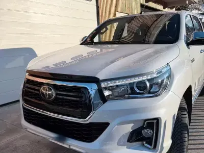 Usata Toyota HiLux 150 CV (110 kW) 2020 Bianco Pick-up
