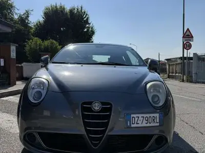 Usata Alfa Romeo MiTo Distinctive 120 CV (88 kW) 2010 Grigio Utilitaria