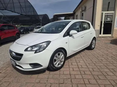Usata Opel Corsa Cosmo 90 CV (66 kW) 2016 Bianco Utilitaria