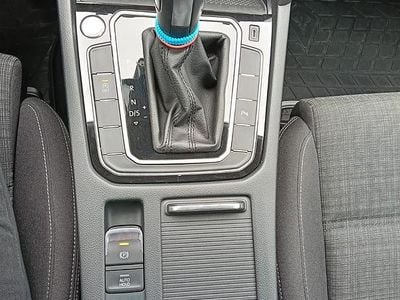 Usata VW Passat 150 CV (110 kW) 2021 Grigio Station wagon