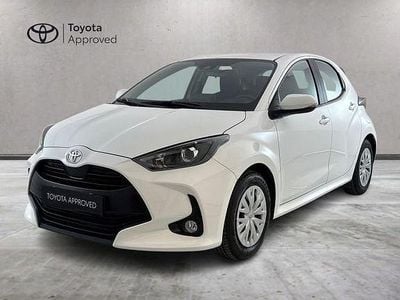 Usata Toyota Yaris Active 72 CV (52 kW) 2023 Bianco Utilitaria