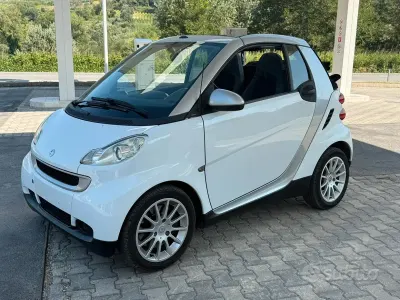 Usata Smart ForTwo Cabrio 45 CV (33 kW) 2009 Bianco Cabrio
