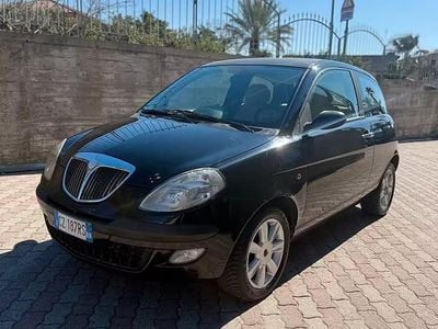 Usata Lancia Ypsilon 69 CV (50 kW) 2005 Nero Utilitaria