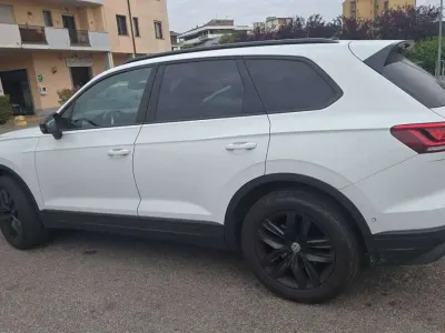 Usata VW Touareg Style 231 CV (169 kW) 2019 Bianco SUV