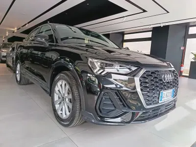 Usata Audi Q3 Business Plus 149 CV (109 kW) 2022 Nero SUV