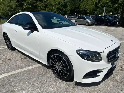 Usata Mercedes E220 Premium Plus 194 CV (142 kW) 2019 Bianco Coupé