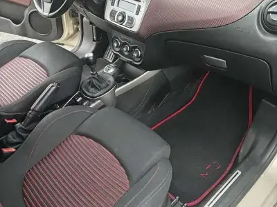 Usata Alfa Romeo MiTo Premium 170 CV (125 kW) 2011 Oro Utilitaria