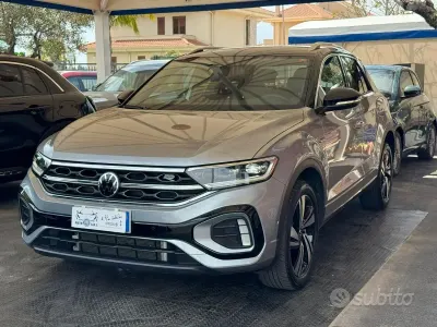 Usata VW T-Roc R-line 150 CV (110 kW) 2025 Grigio SUV