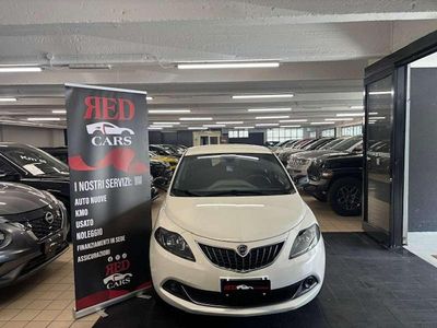 Usata Lancia Ypsilon Gold 69 CV (50 kW) 2021 Bianco Utilitaria
