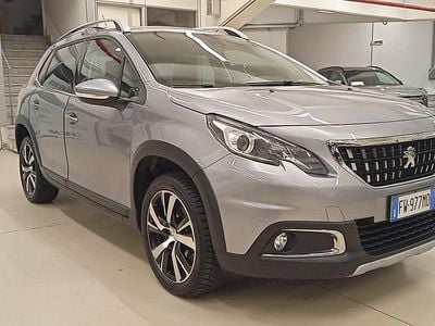 Usata Peugeot 2008 Allure 131 CV (96 kW) 2019 Grigio SUV