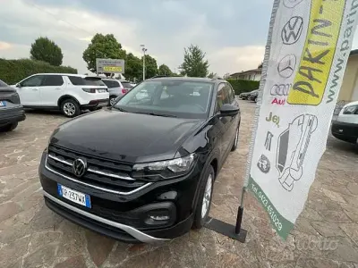 Usata VW T-Cross Life 110 CV (80 kW) 2023 Nero SUV