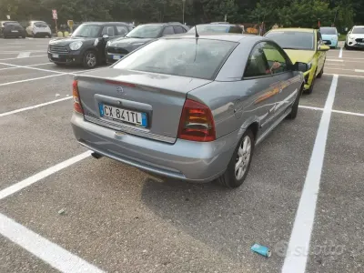 Usata Opel Astra 125 CV (91 kW) 2004 Bluazzurro Coupé