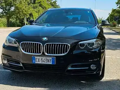 Usata BMW 520 190 CV (139 kW) 2014 Nero Station wagon