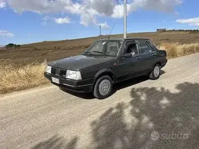 Usata Fiat Regata 65 CV (47 kW) 1989 Grigio Berlina