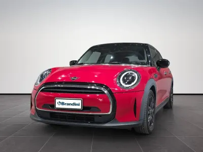 Usata Mini ONE Classic 102 CV (75 kW) 2021 Rosso Utilitaria