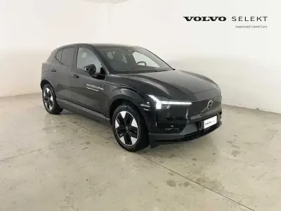 Begagnad Volvo EX30 Core 200 kW (272 HK) 2024 Svart SUV