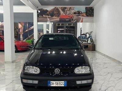 Usata VW Golf III 90 CV (66 kW) 1996 Nero Cabrio