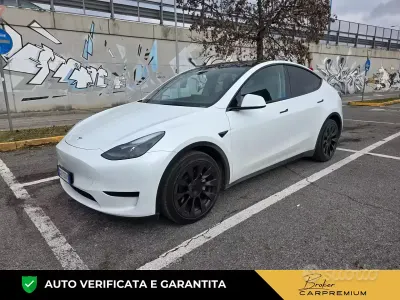 Usata Tesla Model Y RWD 88 kW (120 CV) 2023 Bianco SUV
