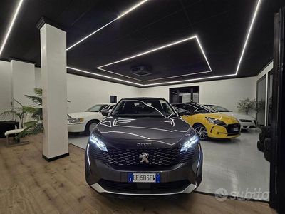 Begagnad Peugeot 3008 Allure 131 HK (96 kW) 2020 Grå SUV