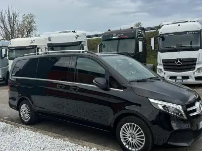 Usata Mercedes V250 190 CV (139 kW) 2023 Nero Monovolume