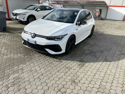 Usata VW Golf VIII Black Edition 333 CV (244 kW) 2024 Berlina