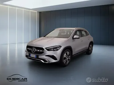 Usata Mercedes GLA180 Advanced 116 CV (85 kW) 2025 Argento SUV