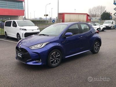Blu Usata 2022 Toyota Yaris Trend Berlina | 14.900 € (Buon prezzo)