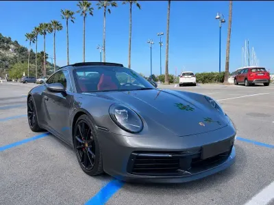 Begagnad Porsche 911 Carrera 450 HK (330 kW) 2021 Sportkupé
