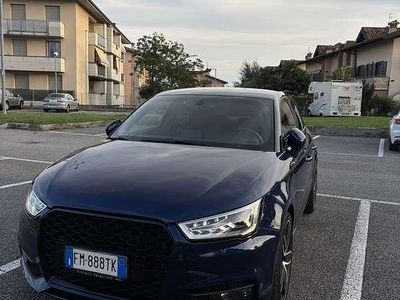 Usata Audi A1 Comfort 90 CV (66 kW) 2018 Blu/azzurro Utilitaria