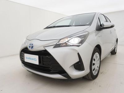 usata Toyota Yaris Hybrid Cool