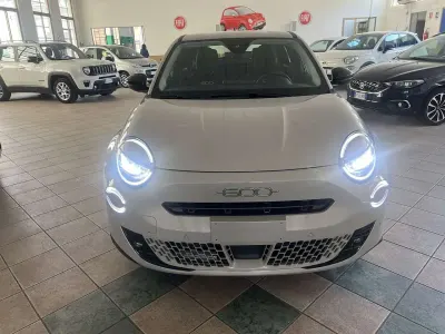Usata Fiat 600 Icon 136 CV (100 kW) 2025 Other SUV