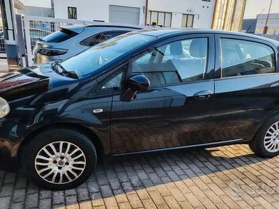 Usata Fiat Grande Punto Active 77 CV (56 kW) 2009 Nero Utilitaria