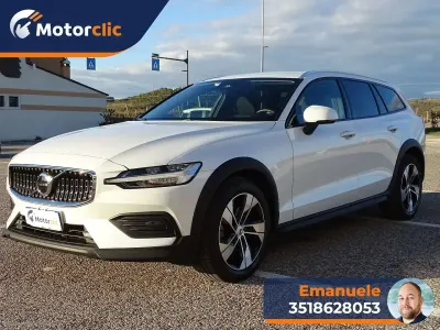 Usata Volvo V60 CC 197 CV (144 kW) 2023 Bianco Station wagon