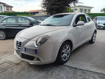 Usata Alfa Romeo MiTo 79 CV (58 kW) 2015 Bianco Utilitaria