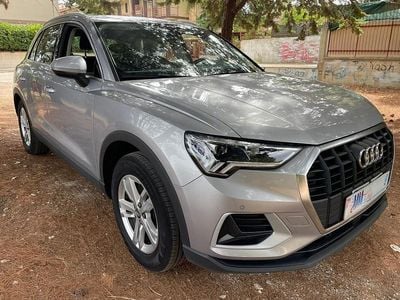 Usata Audi Q3 Business 150 CV (110 kW) 2019 Argento SUV